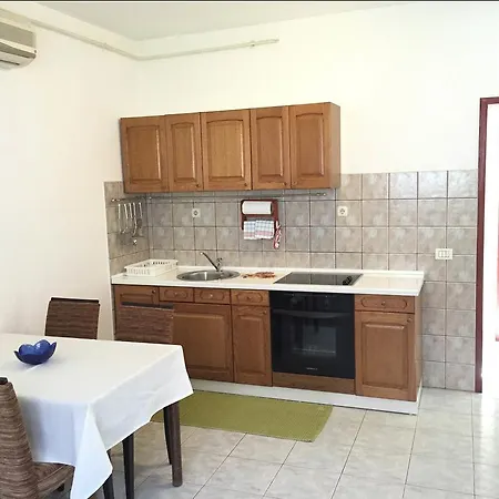 House Dina